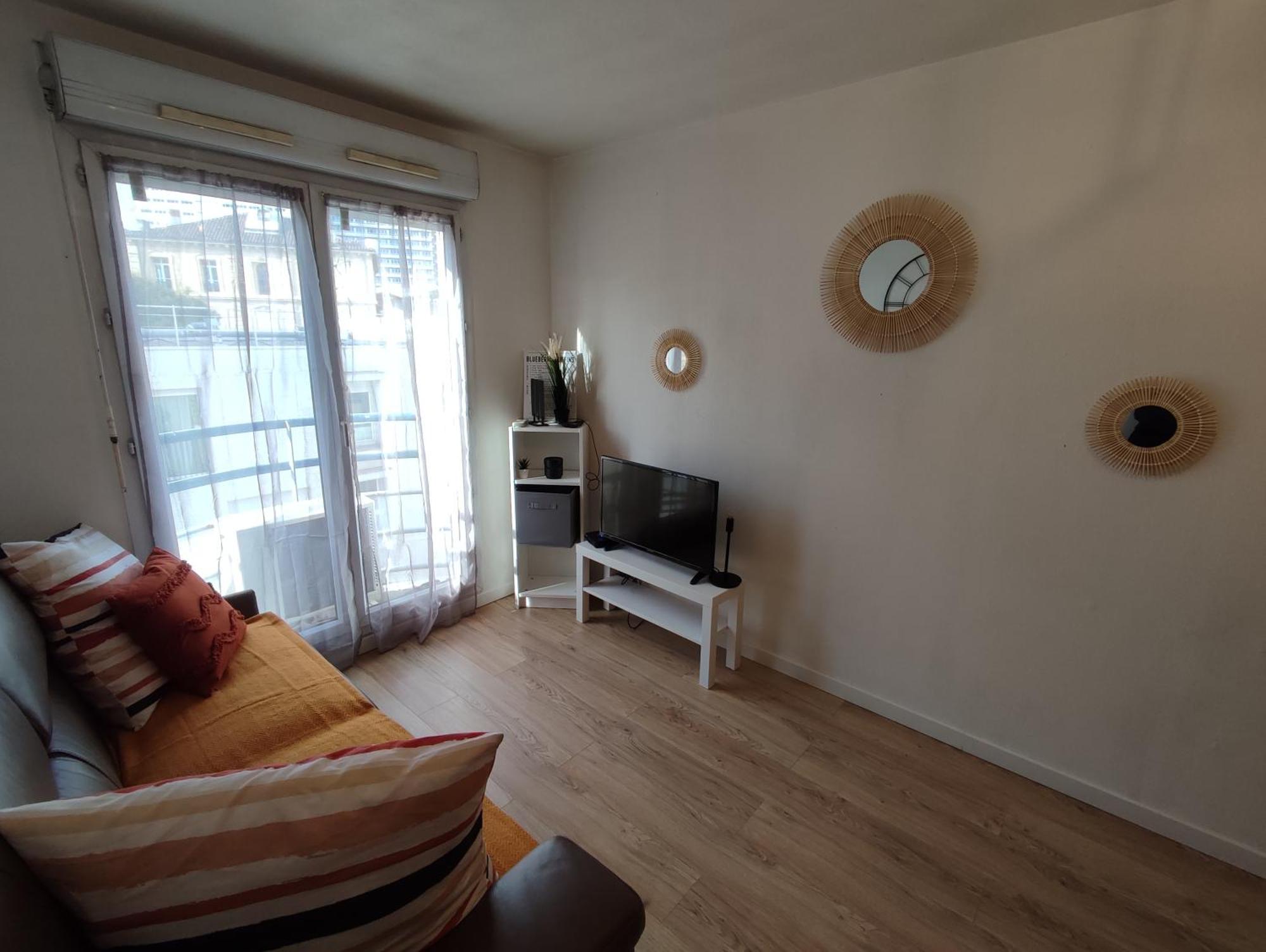 Appartement Climatise Tout Equipe A 6Min De La Gare St Charles Marseille Eksteriør billede